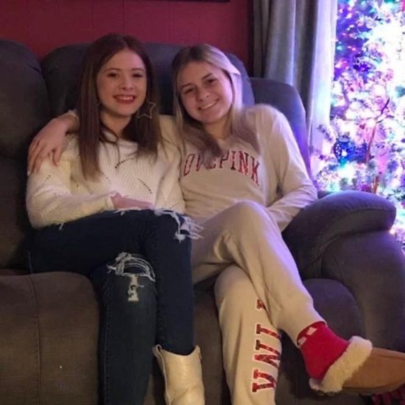 Meet your Posher, Debbie - Picture 1 of 1